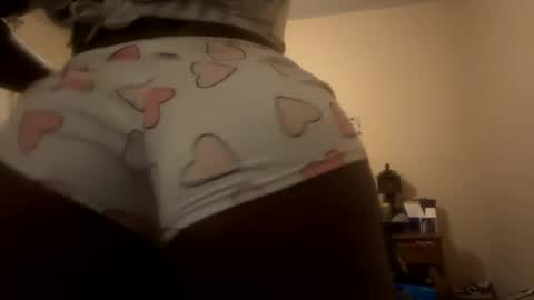 Snapshot of 000cloud9000 chatting on December 2024 04:19:01 AM Cloud9 online show from December 2024 04:19:01 AM