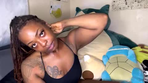 Snapshot of 000cloud9000 chatting on April 2026 12:35:02 PM Cloud9 online show from April 2026 12:35:02 PM