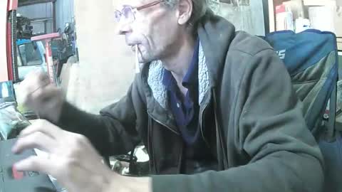 Snapshot of 03oldskoolatgm chatting on June 2026 10:05:02 PM 03oldskoolatgm online show from June 2026 10:05:02 PM