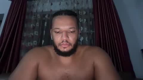 Snapshot of 0_kingsley chatting on December 2024 11:18:02 PM Kingsley online show from December 2024 11:18:02 PM