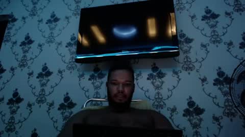 Snapshot of 0_kingsley chatting on December 2024 11:28:01 PM Kingsley online show from December 2024 11:28:01 PM