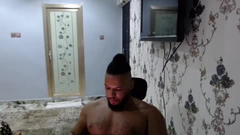 Snapshot of 0_kingsley chatting on January 2025 09:07:01 PM Kingsley online show from January 2025 09:07:01 PM