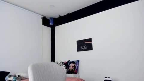 amy online show from November 2025 09:57:01 PM