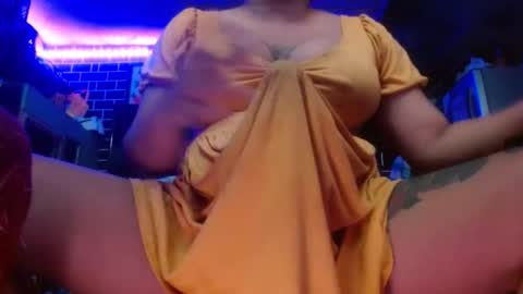  i am trixie im Your Selfsucking Mistress  online show from October 2025 01:49:01 AM