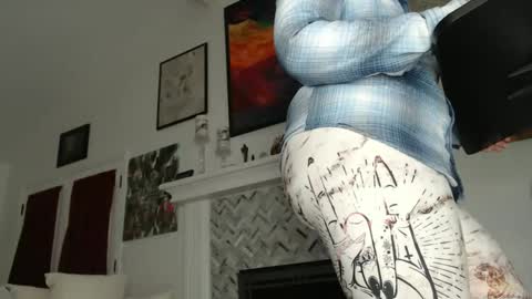 Aurora Willows online show from February 2025 12:55:02 PM