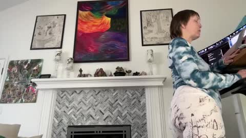 Aurora Willows online show from March 2025 07:04:02 PM