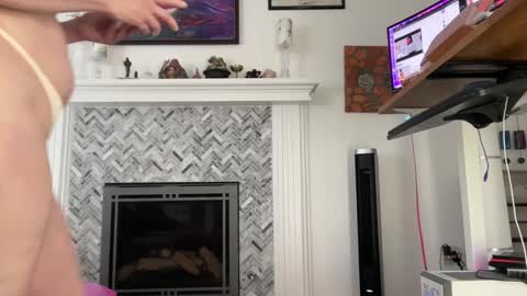 Aurora Willows online show from March 2025 08:05:02 PM