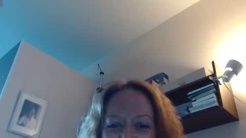 12ennie online show from September 2025 06:35:02 AM