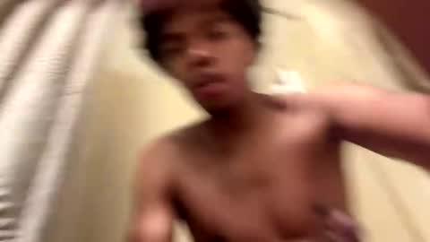 Snapshot of 17juicygushing chatting on November 2025 03:05:01 AM 17juicygushing online show from November 2025 03:05:01 AM