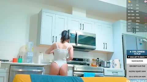 Tong  Ralph online show from April 2026 12:00:01 AM