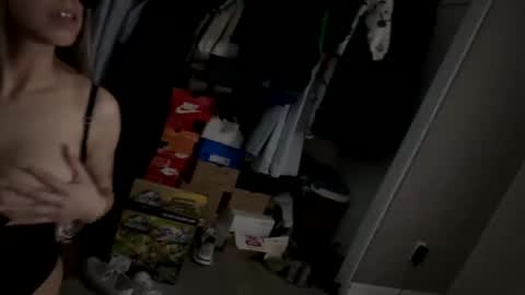 Snapshot of 1980latinocouple chatting on February 2025 08:11:02 AM 1980latinocouple online show from February 2025 08:11:02 AM