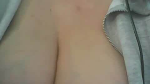 Snapshot of 1deluxepussy chatting on January 2025 09:55:01 AM Deluxepussy online show from January 2025 09:55:01 AM