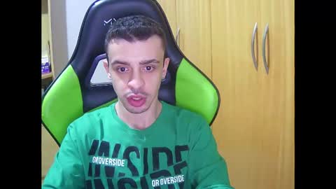 Snapshot of 1good_vibes1 chatting on July 2026 07:06:01 AM 1good_vibes1 online show from July 2026 07:06:01 AM