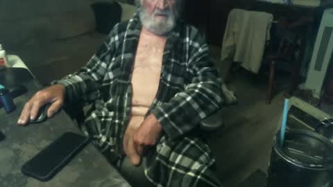 1handyanddee online show from March 2025 02:38:02 AM