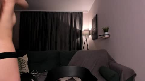 Snapshot of 1i1ypa1mer chatting on February 2026 06:55:02 PM Lily 3 online show from February 2026 06:55:02 PM