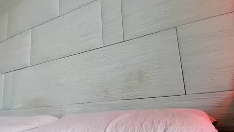 Onna online show from February 2025 07:35:01 PM