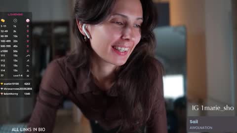 Marie online show from September 2025 06:10:01 PM