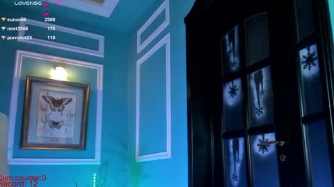 Moona  online show from January 2025 09:46:02 PM