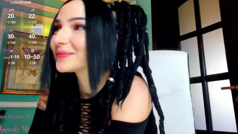 Moona  online show from February 2025 12:44:02 PM