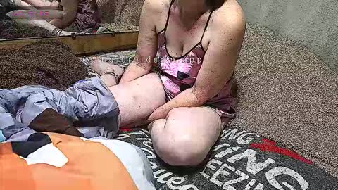 1nakedneighbor online show from November 2025 08:25:01 AM