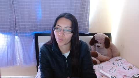 paola online show from October 2025 07:11:01 PM