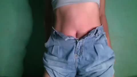 Snapshot of 1smile4u chatting on December 2024 04:28:02 AM 1smile4u online show from December 2024 04:28:02 AM