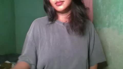 Snapshot of 1smile4u chatting on November 2025 03:47:02 PM 1smile4u online show from November 2025 03:47:02 PM