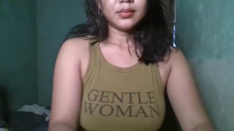 Snapshot of 1smile4u chatting on November 2025 05:43:02 AM 1smile4u online show from November 2025 05:43:02 AM