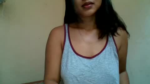 Snapshot of 1smile4u chatting on July 2026 12:32:02 AM 1smile4u online show from July 2026 12:32:02 AM