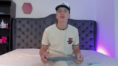 1Threestar online show from February 2026 11:10:01 AM