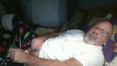 Snapshot of 2003dynawideglide chatting on October 2025 03:14:01 AM 2003dynawideglide online show from October 2025 03:14:01 AM