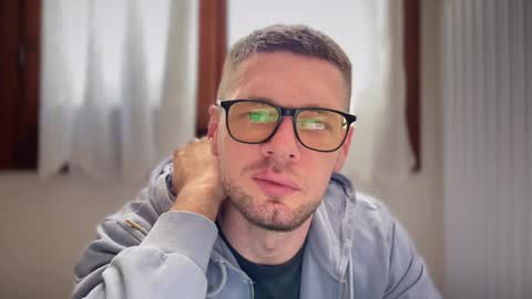 Snapshot of 2017ssseeexxx chatting on February 2025 01:10:02 PM Romano online show from February 2025 01:10:02 PM