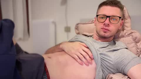 Snapshot of 2017ssseeexxx chatting on February 2025 12:27:01 PM Romano online show from February 2025 12:27:01 PM