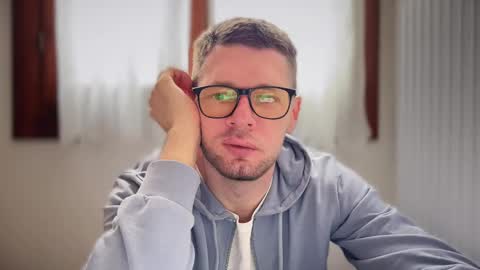 Snapshot of 2017ssseeexxx chatting on February 2025 09:34:02 AM Romano online show from February 2025 09:34:02 AM