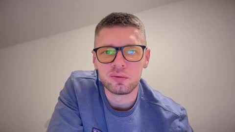 Snapshot of 2017ssseeexxx chatting on February 2025 12:03:02 PM Romano online show from February 2025 12:03:02 PM