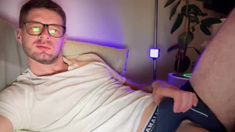 Snapshot of 2017ssseeexxx chatting on March 2025 08:53:01 PM Romano online show from March 2025 08:53:01 PM