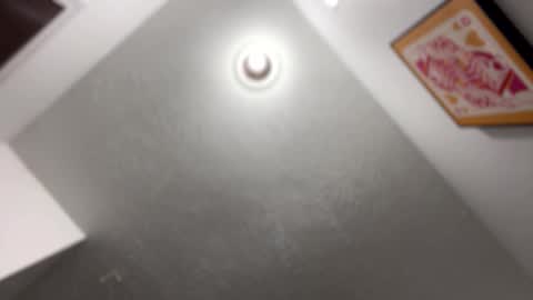 AlecurClit online show from December 2025 05:17:01 PM