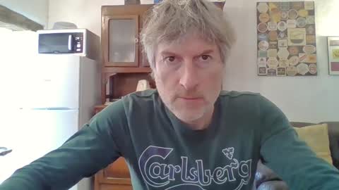 Snapshot of 22esserre chatting on December 2024 01:18:01 PM 22esserre online show from December 2024 01:18:01 PM