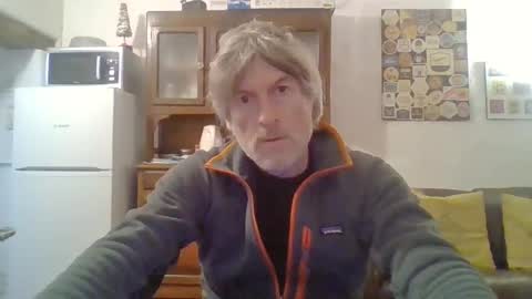 Snapshot of 22esserre chatting on January 2025 03:27:01 PM 22esserre online show from January 2025 03:27:01 PM