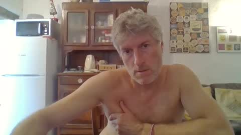 Snapshot of 22esserre chatting on September 2025 01:44:02 PM 22esserre online show from September 2025 01:44:02 PM