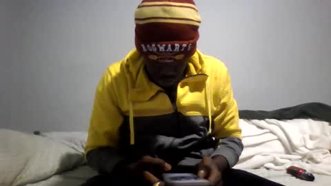 Snapshot of 242doggy242 chatting on February 2026 06:52:02 AM 420 Bbc online show from February 2026 06:52:02 AM