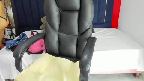 Isabella online show from February 2025 02:10:01 PM