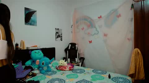 Snapshot of 2girls__dream chatting on May 2026 07:13:01 AM samantha sharon online show from May 2026 07:13:01 AM
