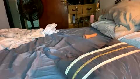 Snapshot of 2littlefox chatting on January 2025 03:18:01 PM 2littlefox online show from January 2025 03:18:01 PM