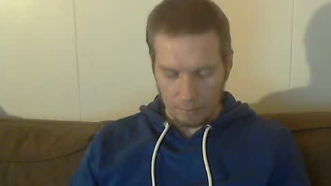 2small4you83 online show from December 2024 11:47:01 PM