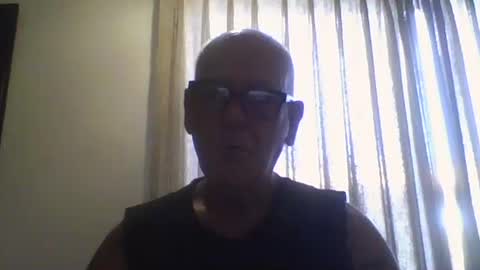 Snapshot of 304705449t chatting on January 2025 08:31:01 AM Peter online show from January 2025 08:31:01 AM