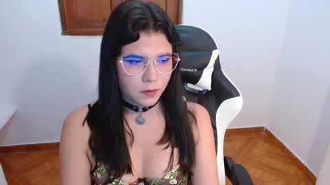 erika online show from January 2025 03:22:02 AM