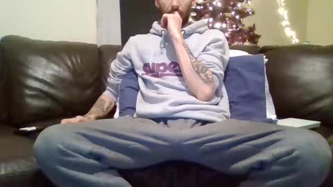 420feetloverr420 online show from November 2025 12:21:02 AM