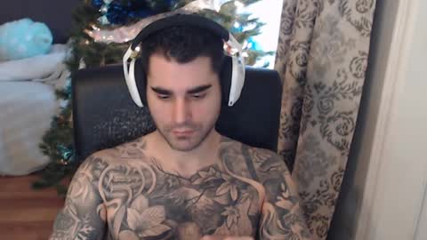 Snapshot of 420randomguy chatting on December 2024 06:04:02 PM Anomander Rake online show from December 2024 06:04:02 PM