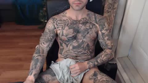 Snapshot of 420randomguy chatting on January 2025 02:46:01 PM Anomander Rake online show from January 2025 02:46:01 PM